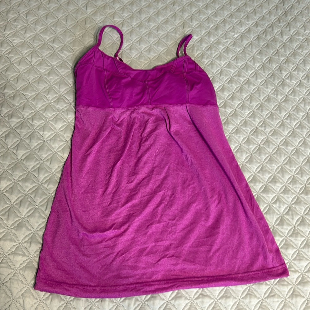 Lululemon top size 6